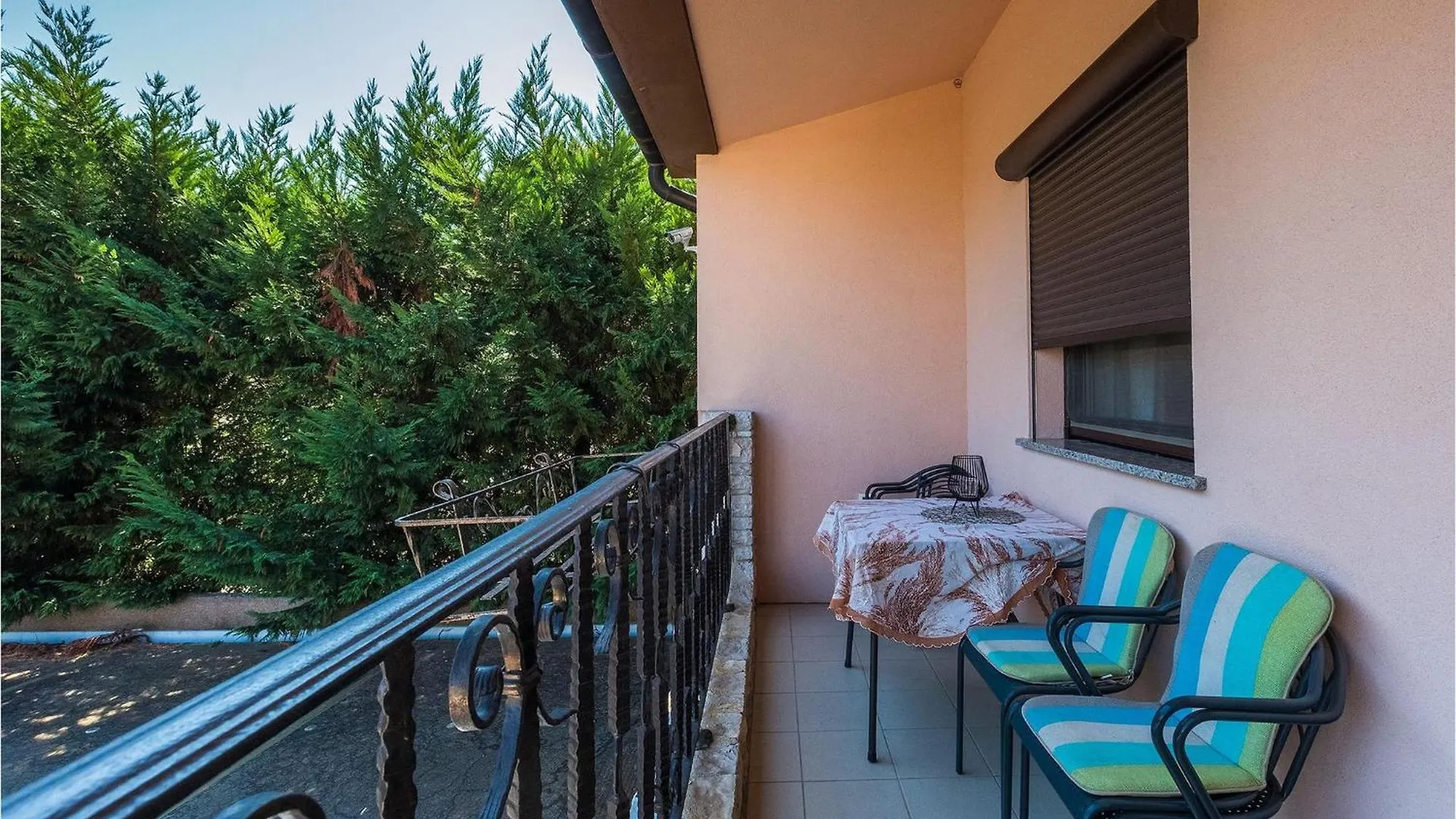 Villa Holiday Pula 0*,  Croatia